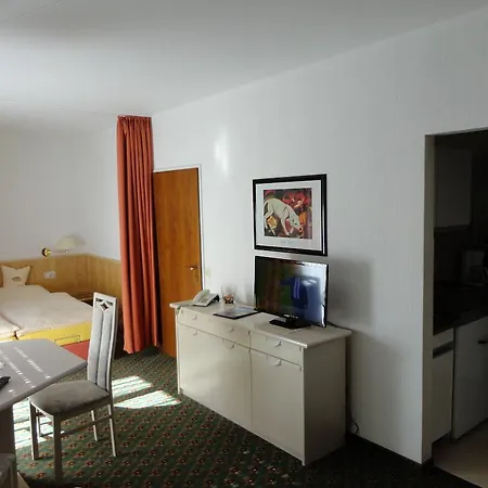 Haus Broring Garni בית הארחה 3*
