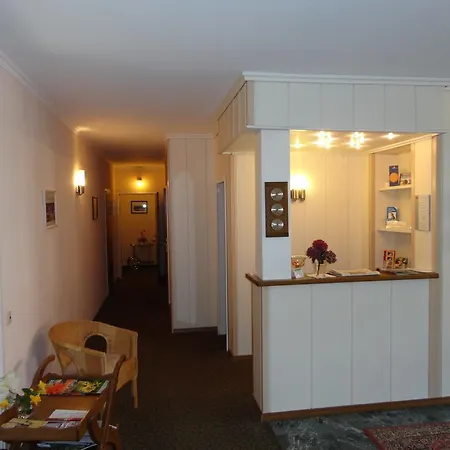 בית הארחה Haus Broring Garni 3*