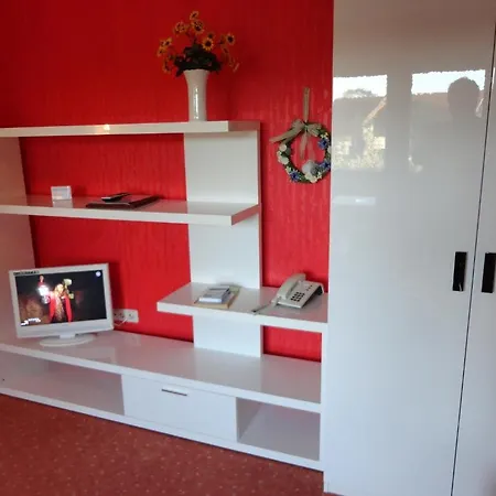 בית הארחה Haus Broring Garni באד צווישנהם