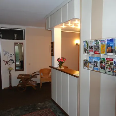 Haus Broring Garni בית הארחה 3*